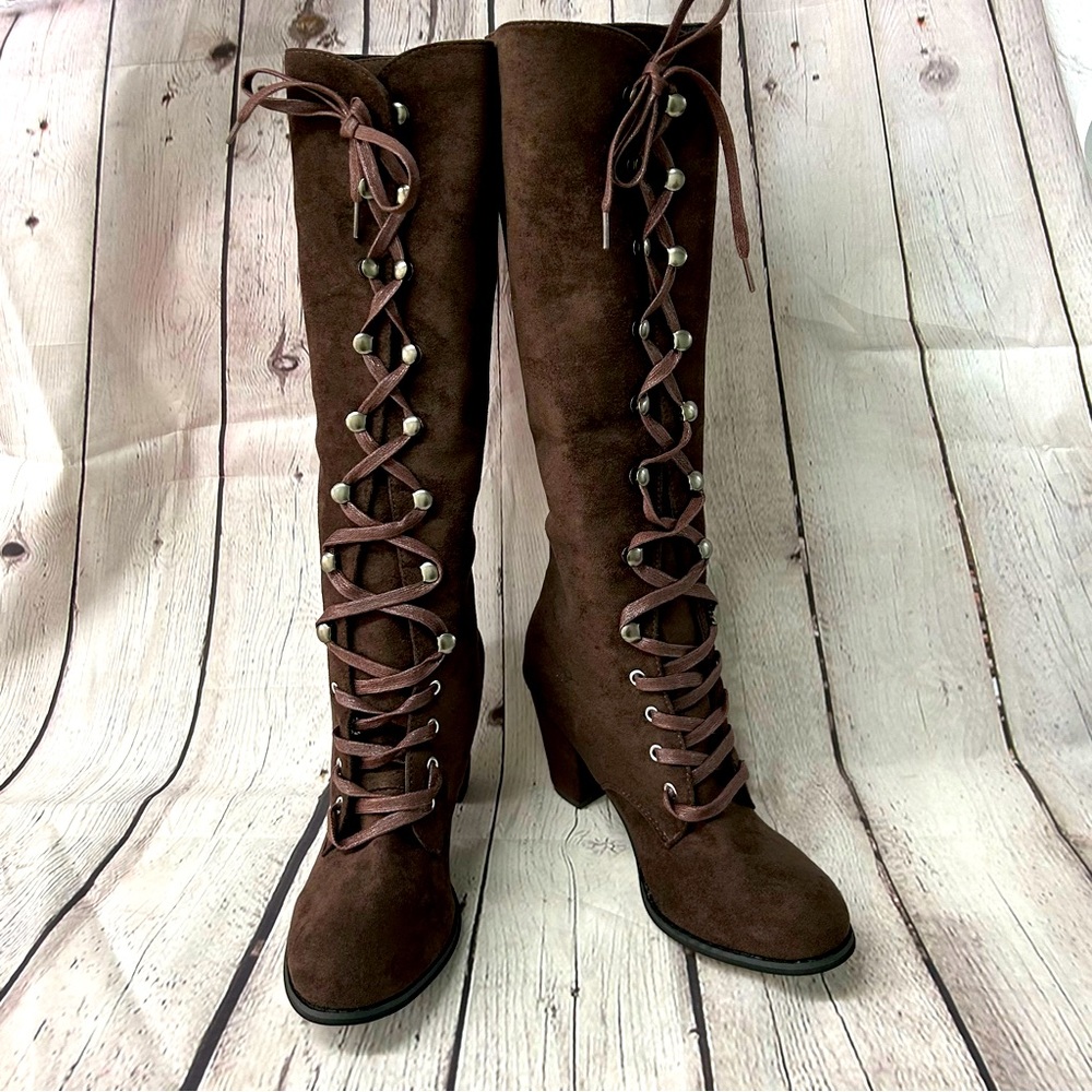 Knee High Brown Suede Lace Up Boots | Size 41 (8.5)